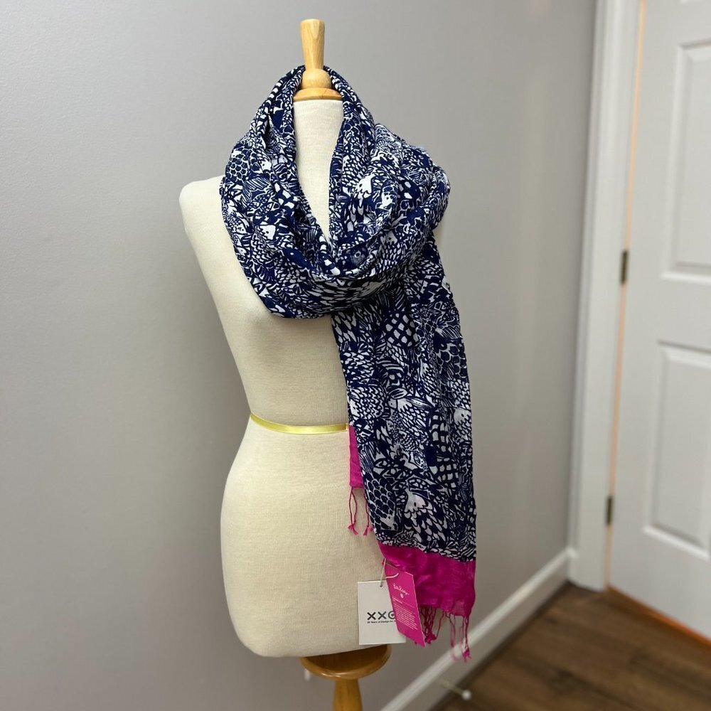 NEW Lilly Pulitzer for Target - Upstream Scarf 20th anniversary Fish - Picture 9 of 10